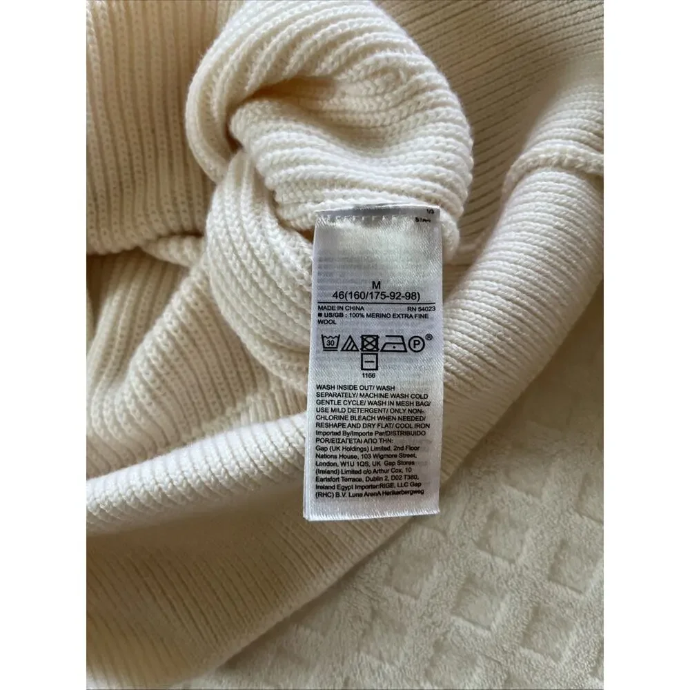 Banana Republic Womens M Cream 100% Merino Wool Ribbed Pullover Sweater Classic